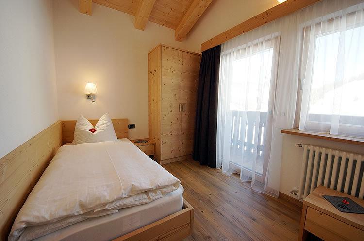 Ciasa Wallis Abtei Zimmer foto
